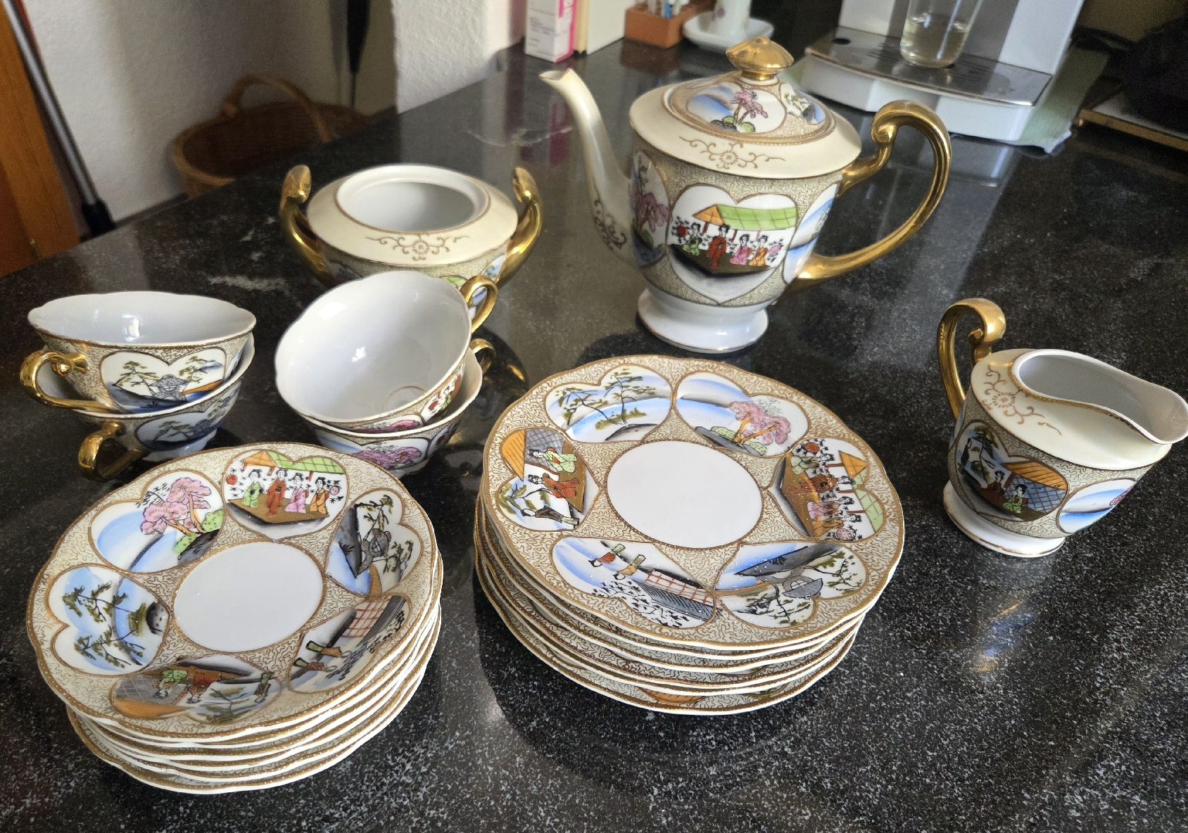 Set di piatti: Japanisches Teeset, Teesservice – Usato da Klingnau venduto da Groofty69