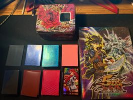 Yu-Gi-Oh Tinbox, diverse Sleeves und Ordner.