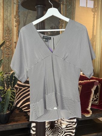 Episode blouse black white striped like new condition