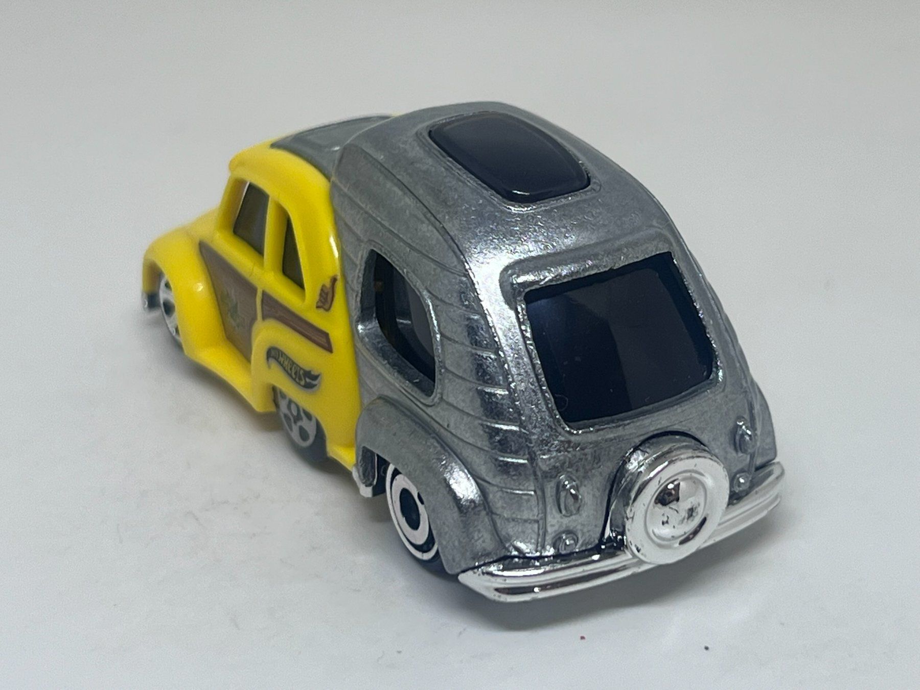 Hot Wheels Voitures modèles: Hot Wheels RV There Yet #39 – D'occasion à Wildegg par LaaBoutique 2
