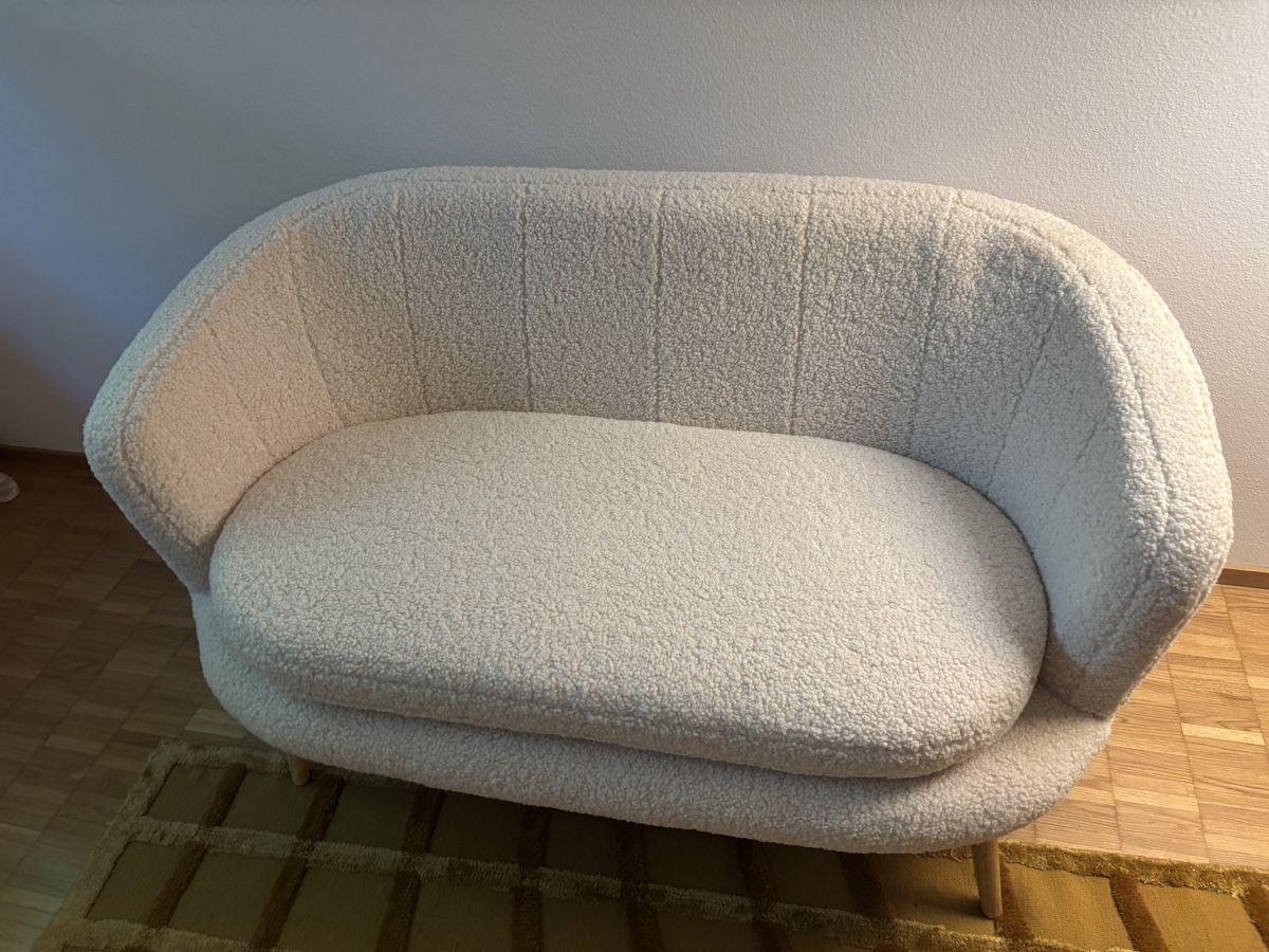 Sofas: Bouclé Sofa Creme – Teddy Look 2-Sitzer – Gebraucht aus Zürich von Eves.vintage.element 5