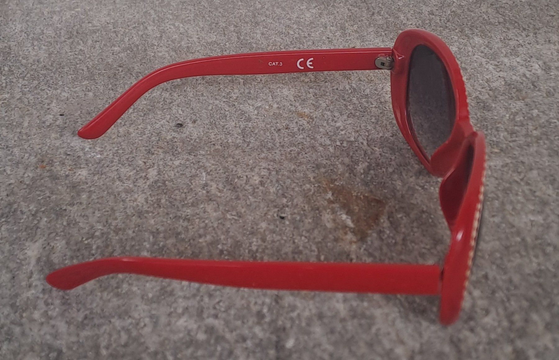 Occhiali & Lenti: Sonnenbrille rot mit Muster quaretmuster/graue Gläser – Nuovo (secondo la descrizione) da spruga venduto da andrapush 3
