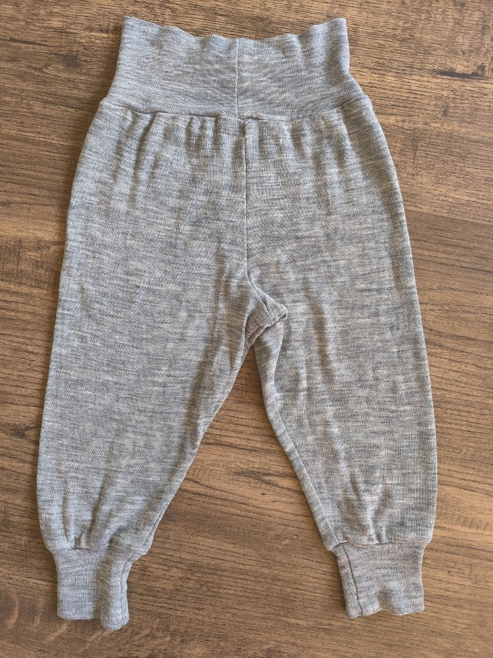 Pantaloni: Engel Wolle / Seide Hose 74/80 – Usato da Frauenkappelen venduto da Nickyta89 1