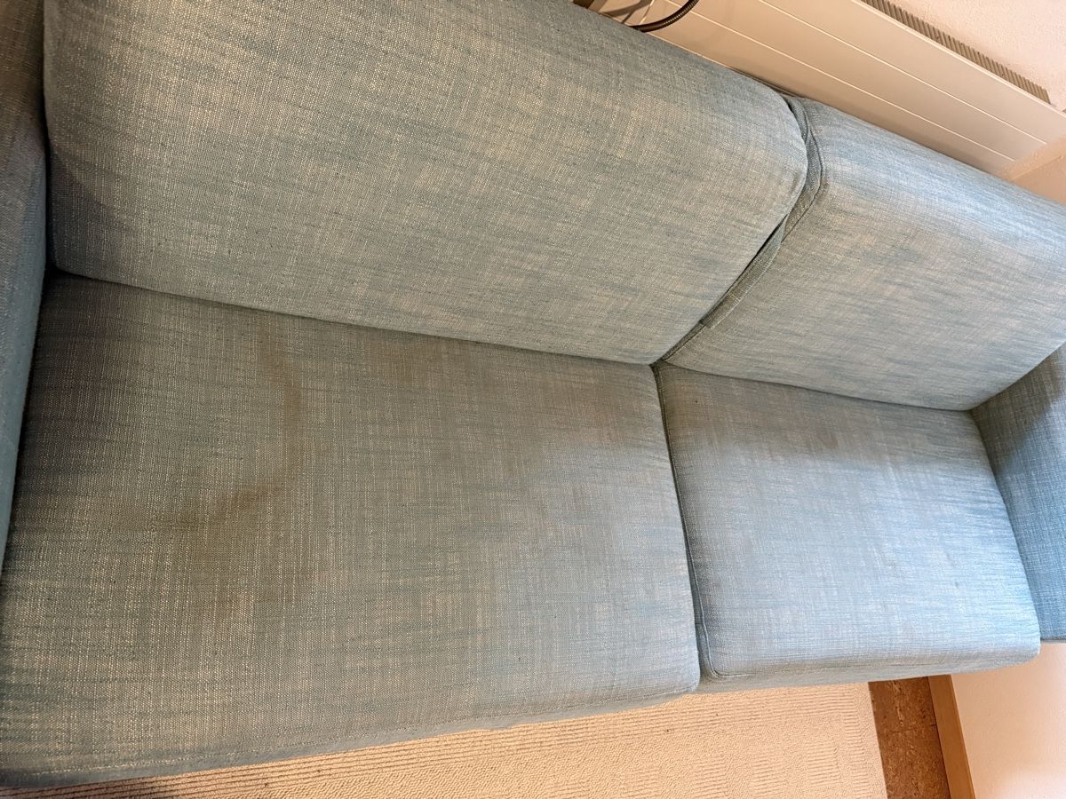 Sofas: Schlafsofa hellblau (mit Flecken) – Gebraucht aus Bottmingen von divada 1