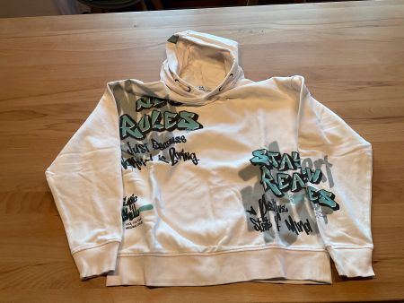 Schönes Kapuzen Sweat-Shirt von C&A Grösse 158