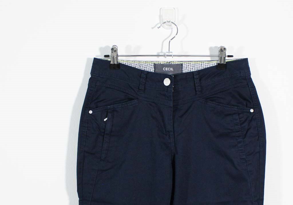 Cecil Pantaloni: CECIL Bermuda Victoria Gr. 26 – Usato da Belp venduto da caramel-secondhand 1