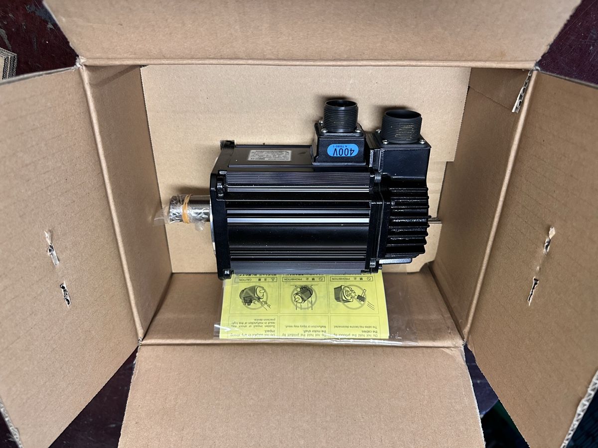 Motori: Servo Motor YASKAWA- SGMSH-15DC-A6F-OY – Nuovo (secondo la descrizione) da Leggia venduto da tasquinha123