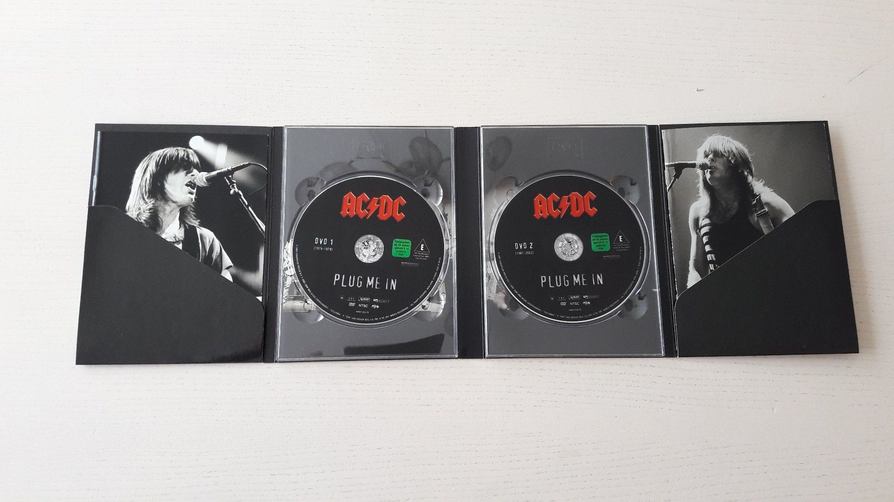 Tutti i DVDs: 2 Musik-DVDs der HardRock-Band "AC/DC" – Usato da Lenzburg venduto da StevieD 2