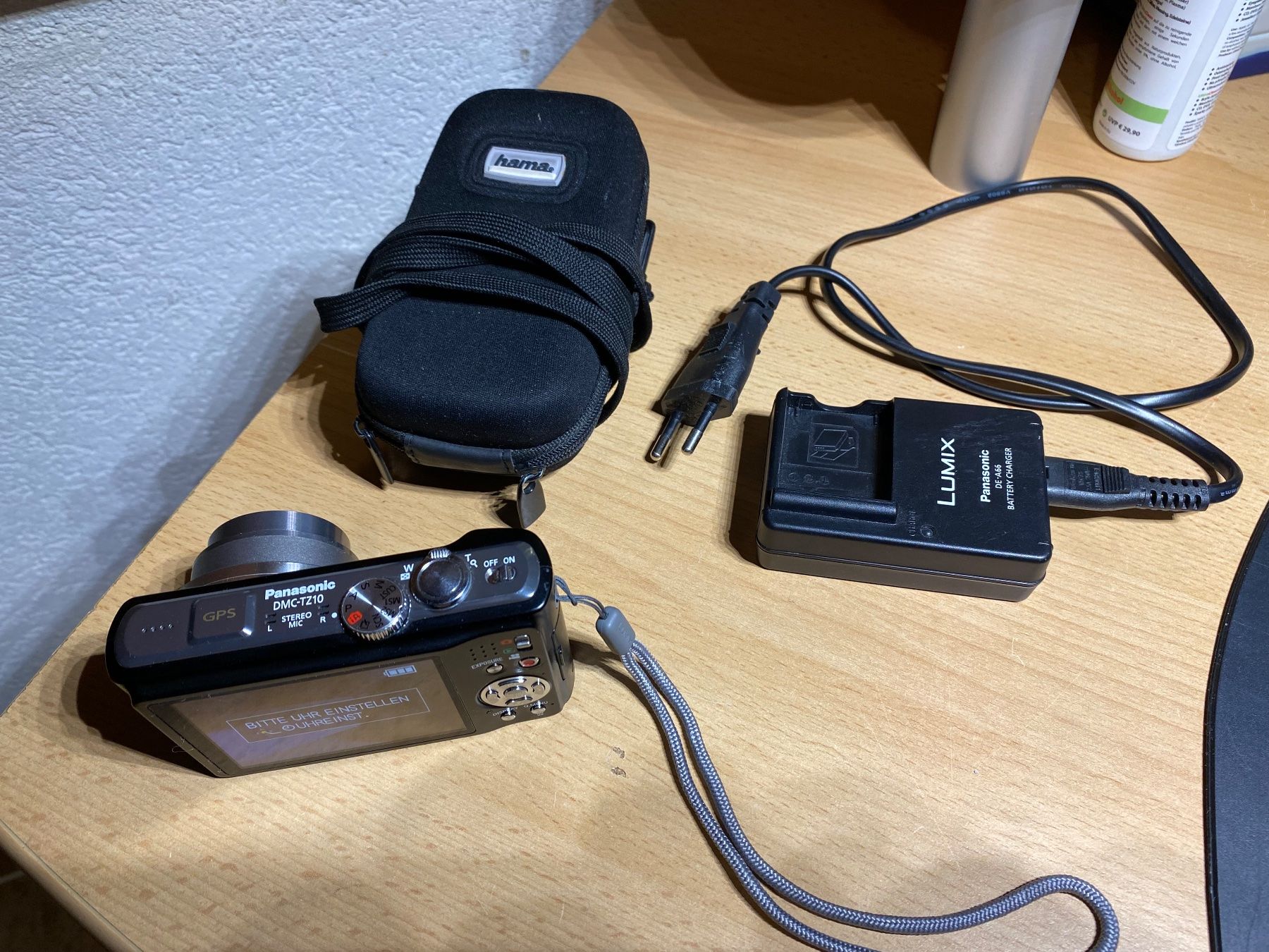 Panasonic Kamera: Panasonic Kamera Lumix TZ-10 – Gebraucht aus Steg VS von  3