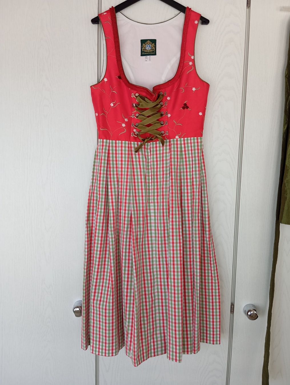 Costumi: Original Damen-Dirndl von Hammerschmid, Gr. 38 – Usato da Oberägeri venduto da baerghuus 7