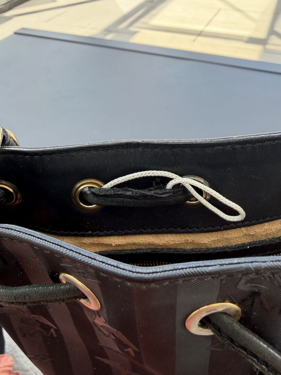 Maison Mollerus Borse da donna: Maison Mollerus Beuteltasche Schwarz/Gold – Usato da Niederhasli venduto da SWP24 4