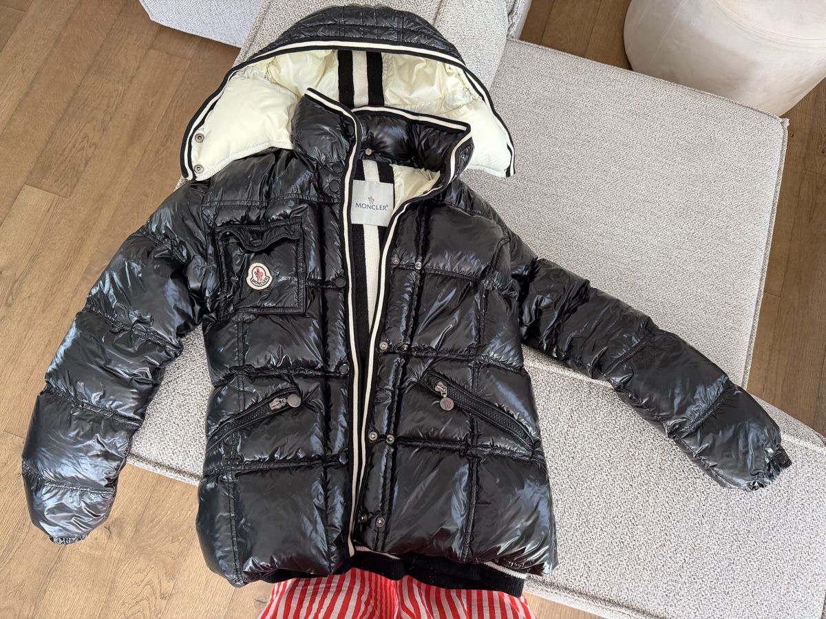 Moncler Vestes: Daunenjacke XS  – D'occasion à Allmendingen b. Bern par misunia