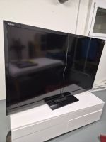 2 Fernseher im Paket, 46 Zoll Samsung + 70 Zoll Sharp