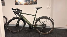 Giant Revolt E+