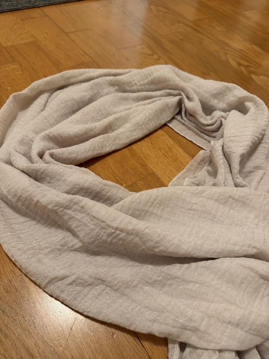 H&M Foulard & Sciarpe: Schal von H&M. – Usato da Adliswil venduto da StephanieAnnina 4