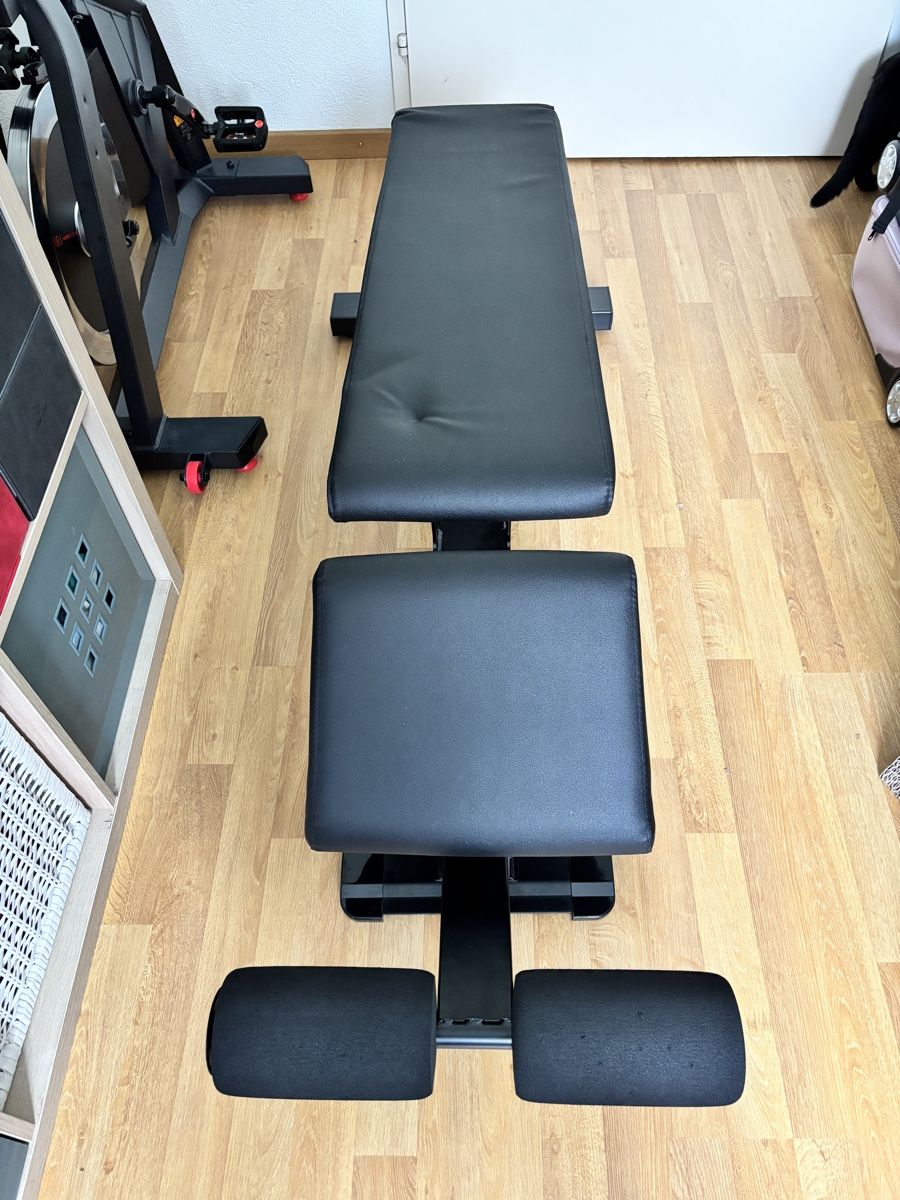 Decathlon Hometrainer: Hantelbank Decathlom Corength 900 – Gebraucht aus Luzern von Armastra