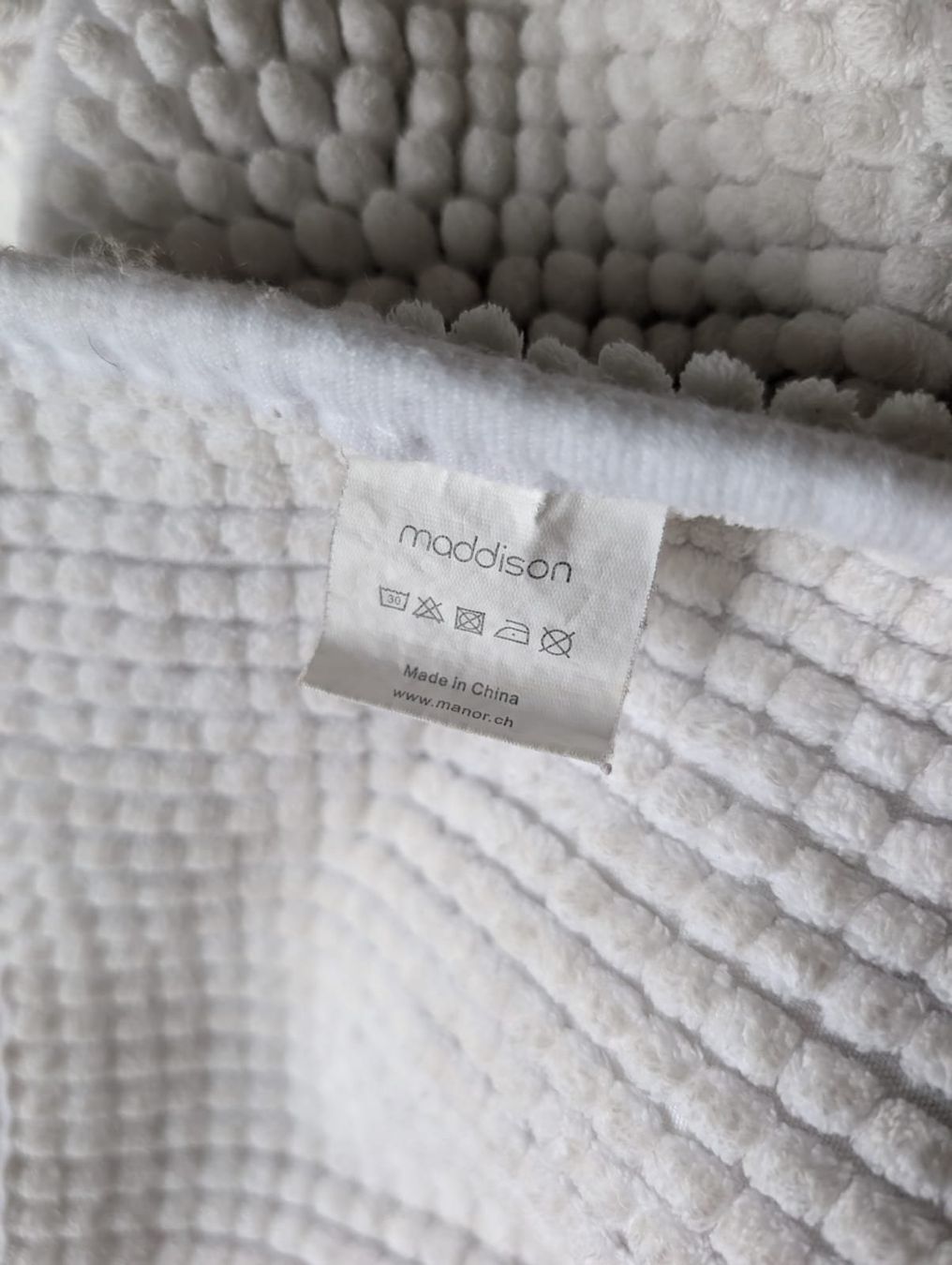 Tappeti: Badeteppich weiss 120x70cm – Usato da Winterthur venduto da Arkadii 3