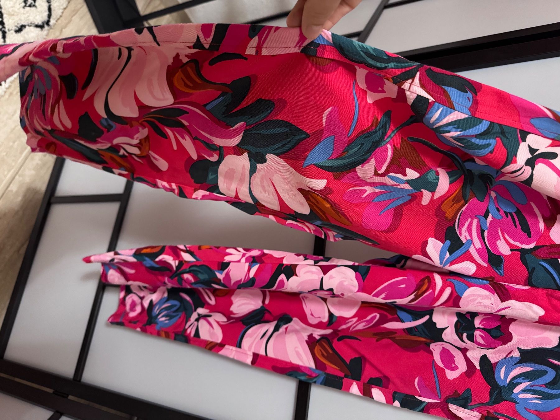 Pantaloni: Sommerliche Hose mit Blumenmuster, Grösse 38 – Usato da Eichberg venduto da OanaB 3