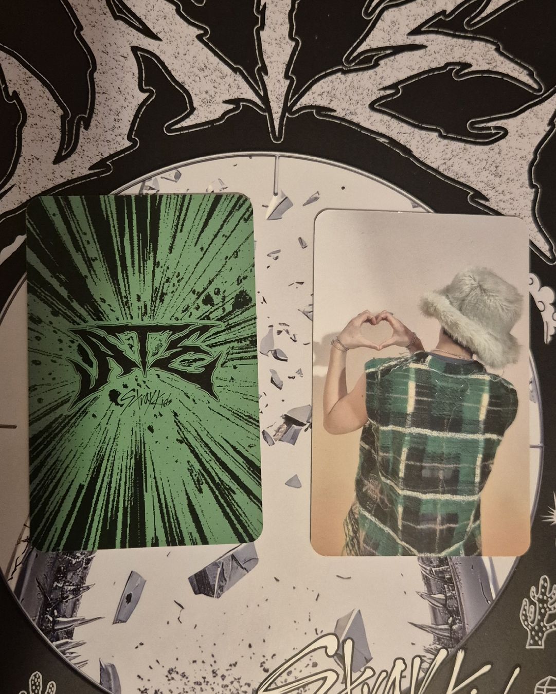 CD: Stray Kids ATE Boom ver. complet – Nuovo (secondo la descrizione) da Muraz (Collombey) venduto da let_mwf2 2