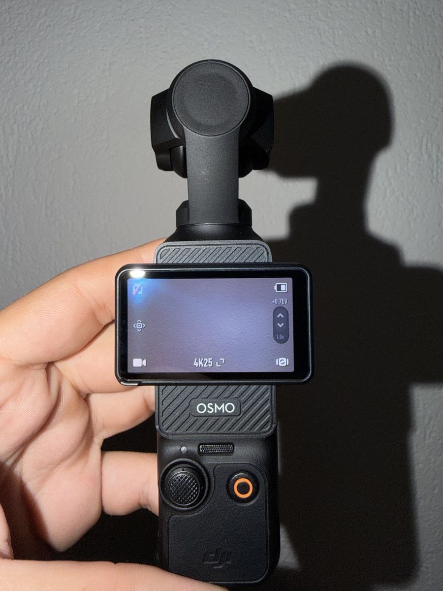 DJI Videocamere: DJI Osmo Pocket 3 Creator Combo – Usato da Neuhausen venduto da pas_9lqk 1