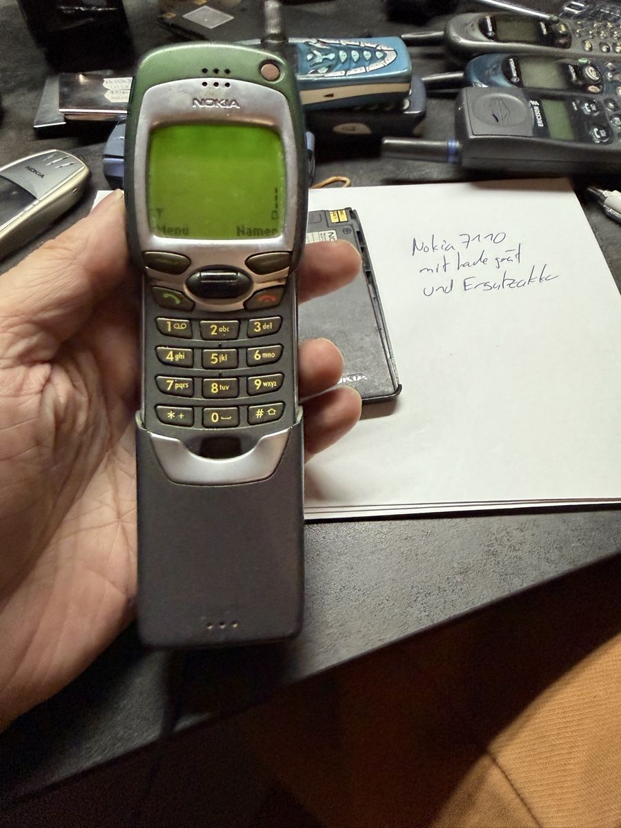 Nokia Telefoni cellulari / Smartphones: Nokia 7110 mit Ersatzakku und Ladegerät – Usato da Wettingen venduto da NickInc