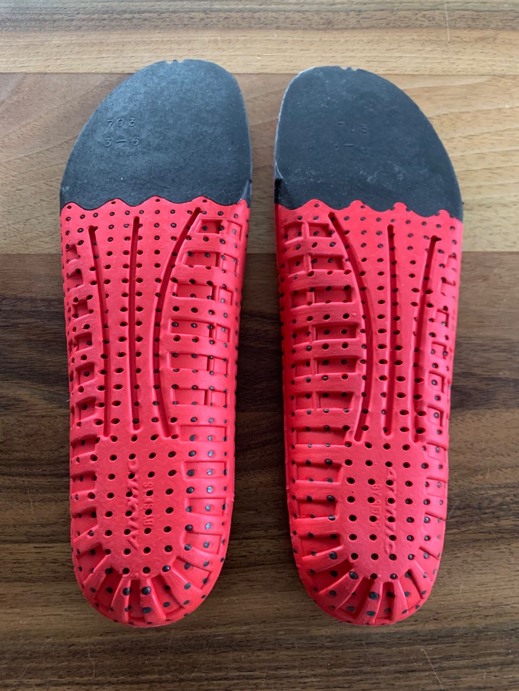 Scarpe da donna: Sodas Einlegesohlen 3Feet Low Arch Multi-Activities Gr 35 36 – Usato da Horw venduto da dreamsofacid 2