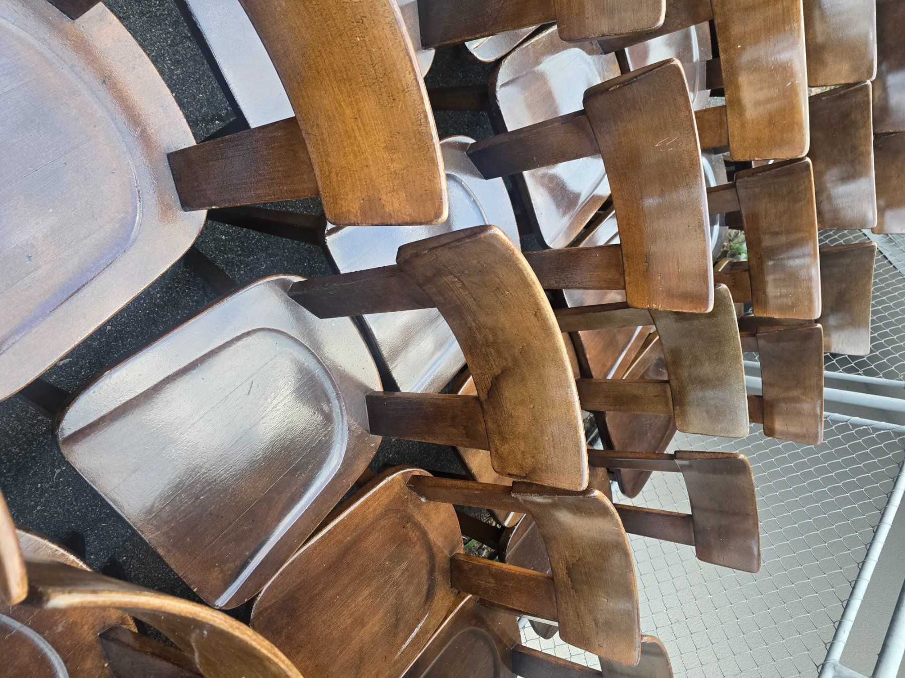 Chaises: Alte Beizen-Stühle, Restaurant-Stühle – D'occasion à Wermatswil par Calibratuning 1