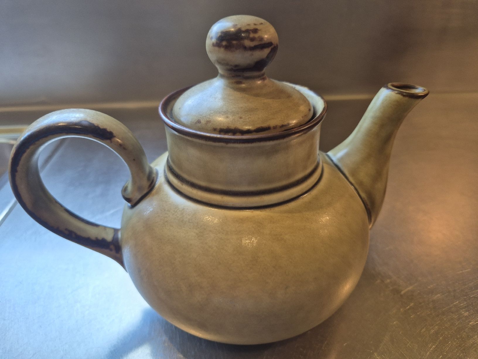 Teiere: Tee/Kaffekrug "Sahara " Langenthal – Usato da Villmergen venduto da MONCHHICHI