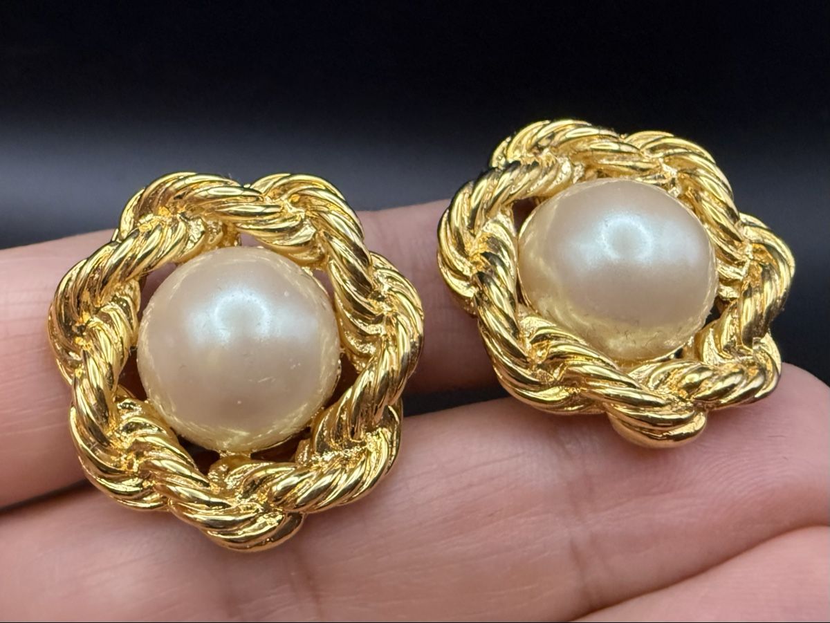 Ohrringe & -stecker: Vintage-Ohrringe Cabouchon Paris - Goldfarben – Gebraucht aus Lamone von LaCantinaMagica 3