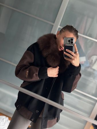 Chic Winter Jacket with Luxurious Fur Collar