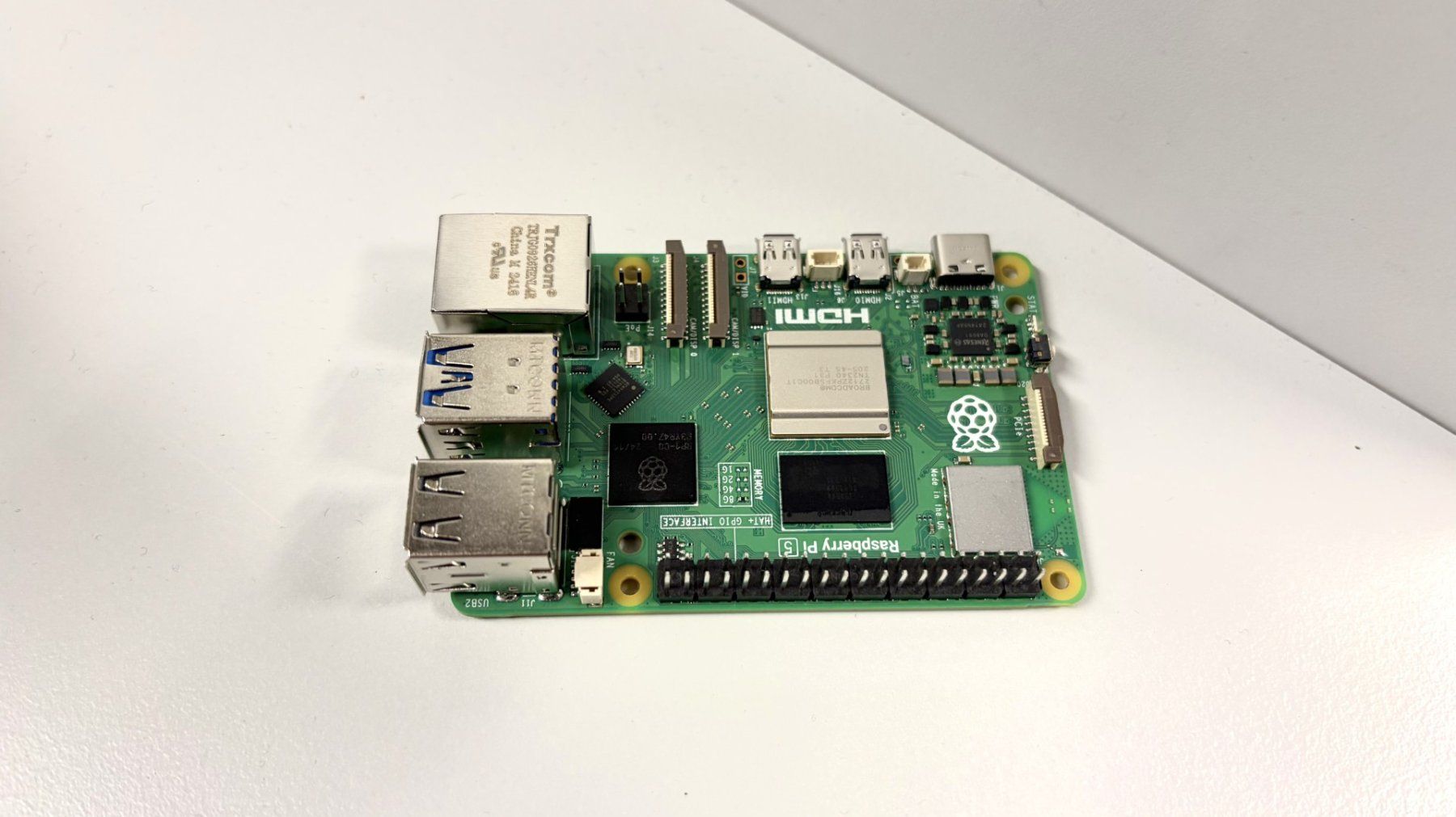 Raspberry Pi PC: Raspberry Pi 5 8GB mit Aluminium Gehäuse – Usato da Amriswil venduto da medialoft 1