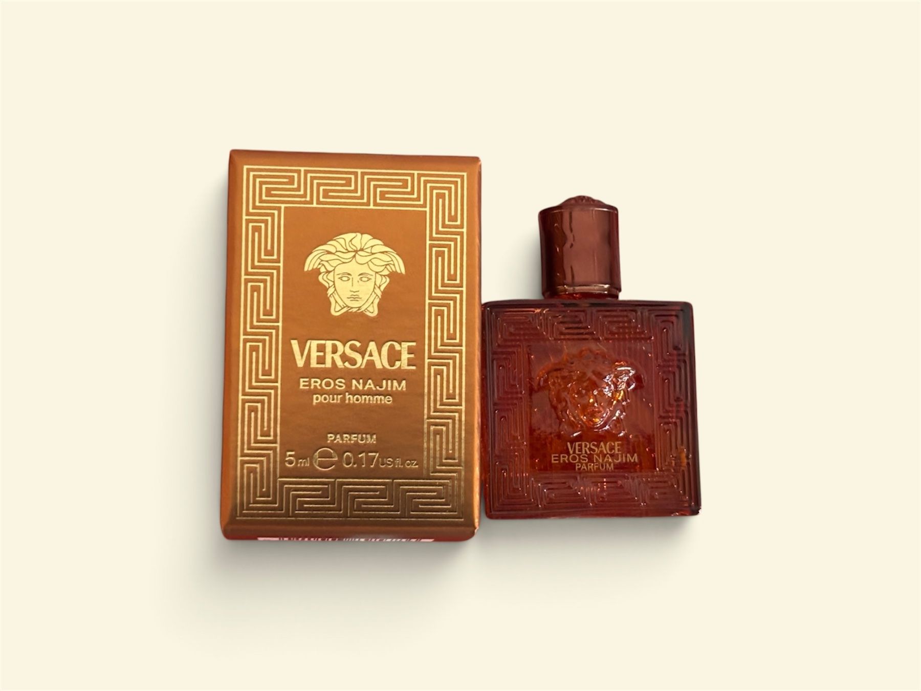 Versace Profumi & Eau de Toilette: Versace Najim 5 ml Eau de Parfum Miniatur mit Box NEU – Nuovo e nell'imballaggio originale da Gossau SG venduto da Parfum_and_Co 2