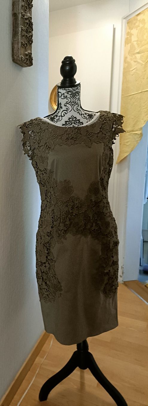 Vestiti: Kleid mit spitzen – Nuovo (secondo la descrizione) da Schaffhausen venduto da sim_j822