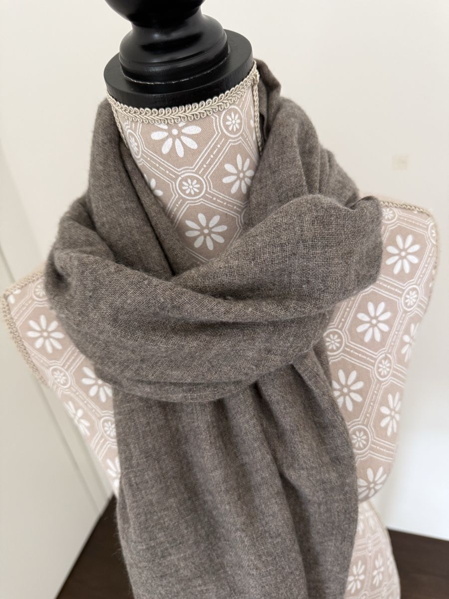Foulard & Sciarpe: Pashmina Schal – Usato da Balzers venduto da Lissi57 8