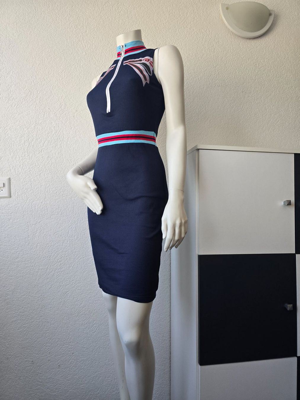 Robes: Robe taille S – Neuf (Voir description) à Les Verrières par kitel79 5