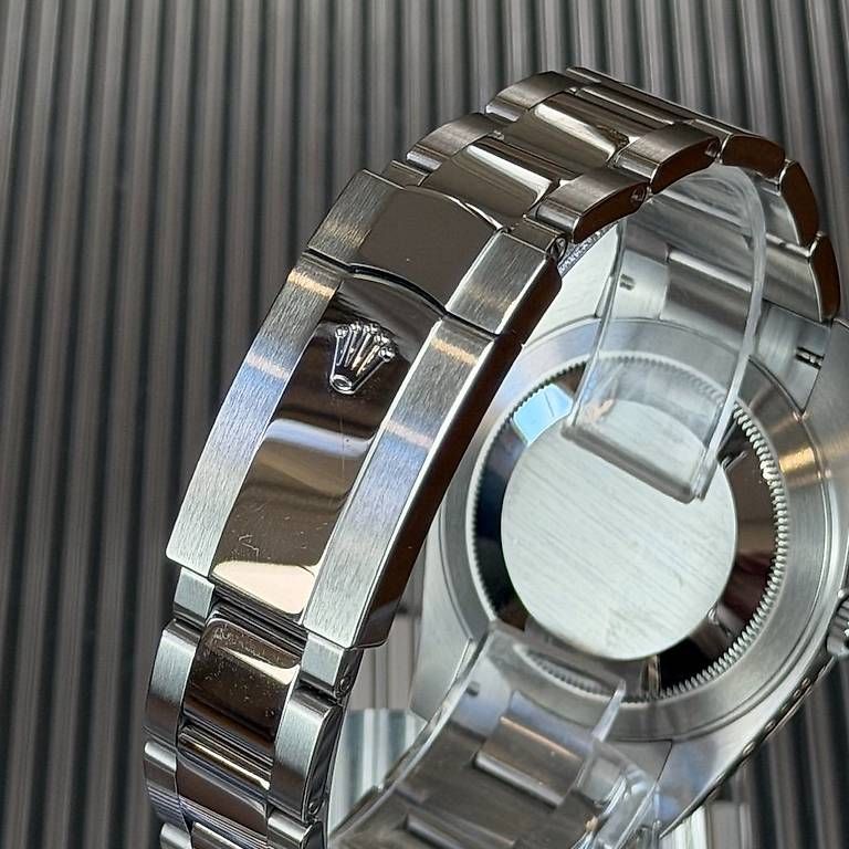 Montres: Rolex Datejust 41mm 126300 – D'occasion à Genève par minty.watches 8