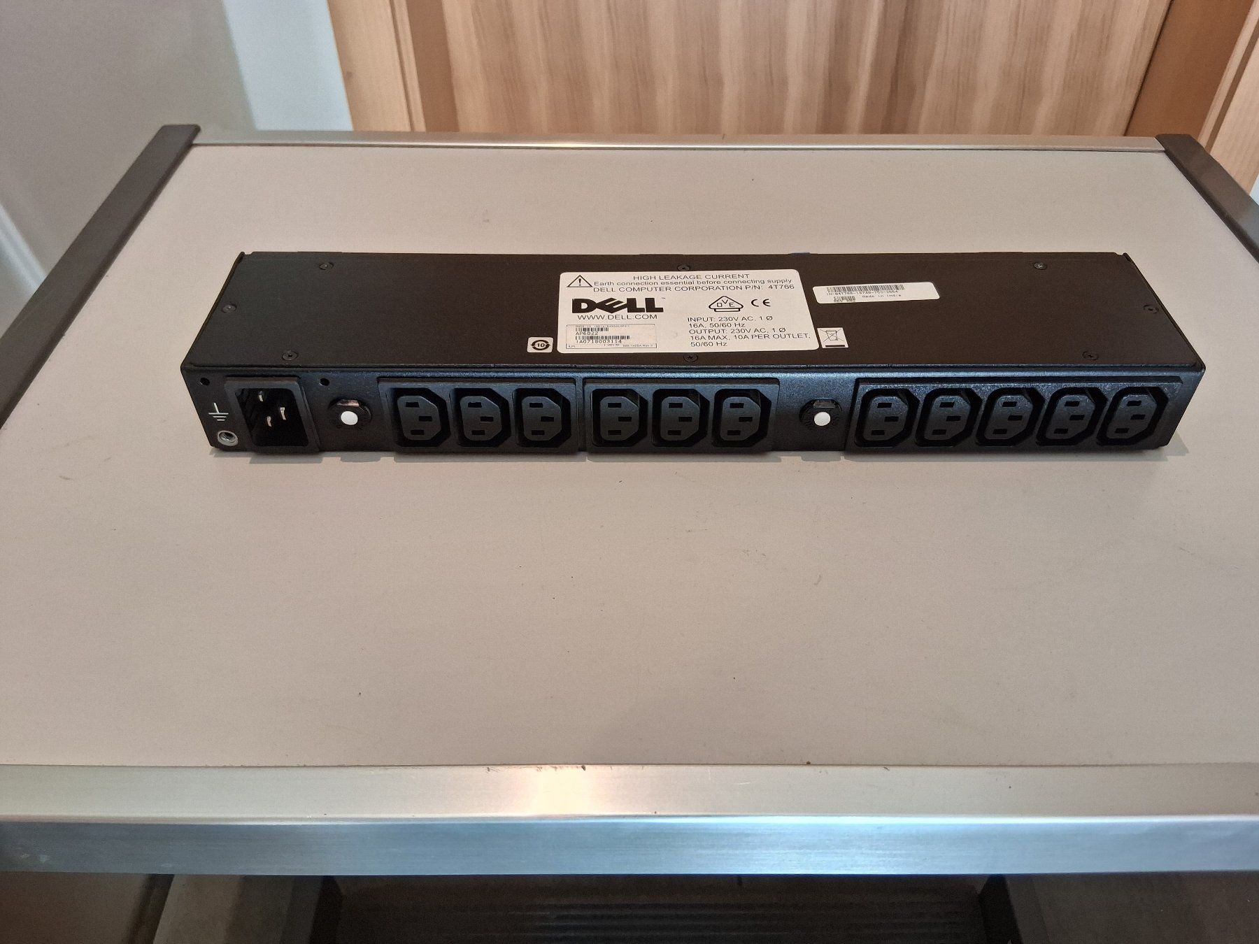 Dell Server: Dell Steckleiste für Server Ab CHF 1 – Usato da innertkirchen venduto da gold242