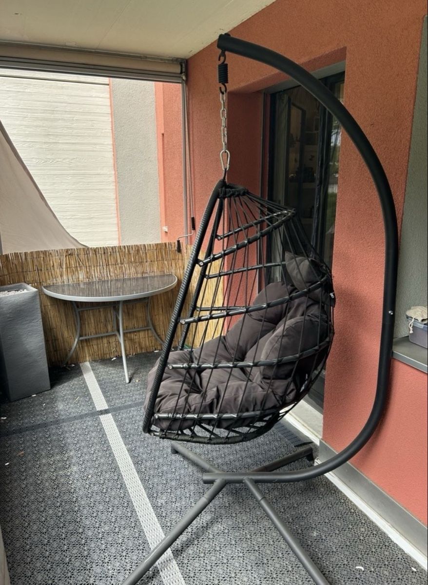 Poltrone pensili da giardino: Hängesessel mit Gestell PERU schwarz/schwarz – Usato da Buchs ZH venduto da SegerLegende 1