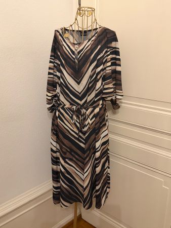 Neue Strandkleid Midikleid mit Animalprint Gr 42/44
