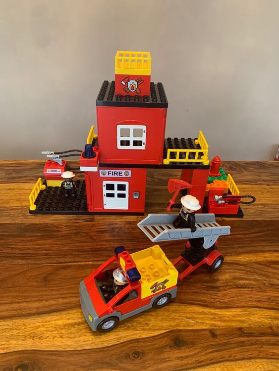 LEGO Duplo 4664 - Caserne de pompiers - DECOTOYS