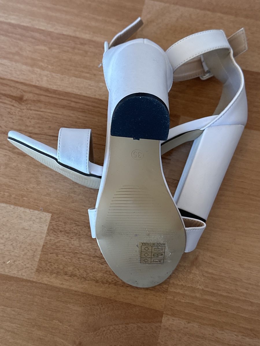 Scarpe da donna: Weisse High Heels Gr. 35 – Usato da St. Gallen venduto da mai_gd7k 2