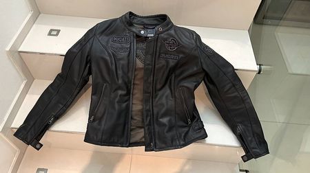 Ducati Motorrad Lederjacke Damen schwarz Grösse 42
