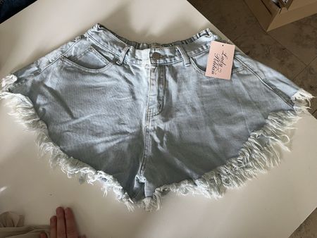 Mochy Jeans Shorts, Gr. L, Fransen, Sommer Look, Neuwertig!