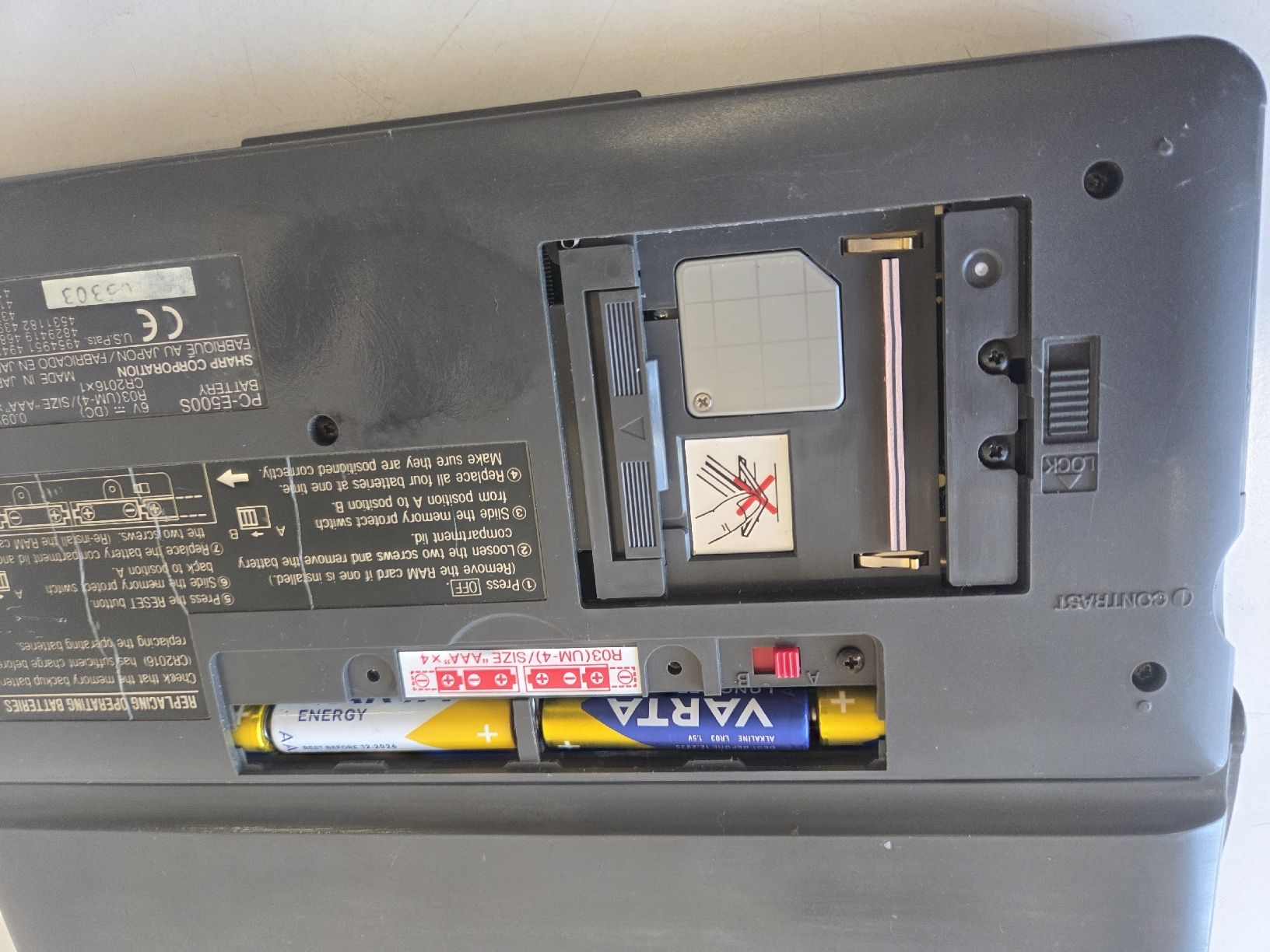 PCs: SHARP Pocket Computer PC-E500S 32KB gebraucht – D'occasion à Flawil par Hamdia12 6