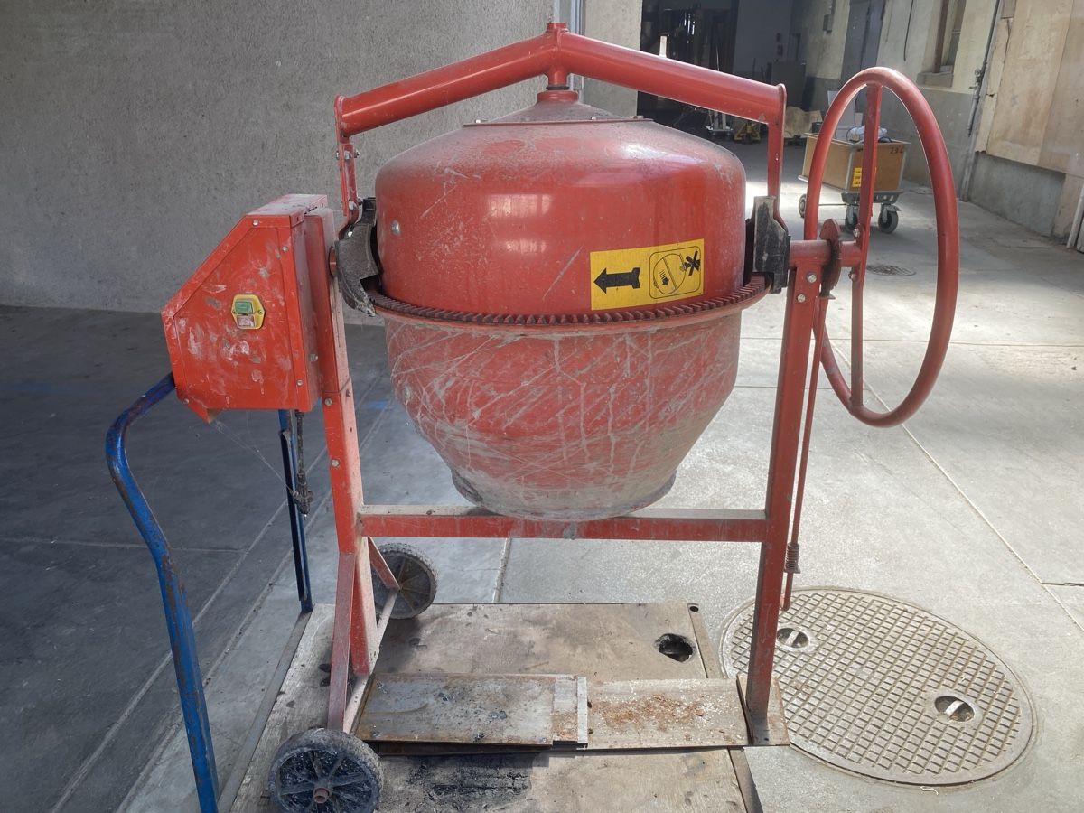 Tutte le macchine: Betonmischer LESCHA – Usato da Untersiggenthal venduto da Forel2000