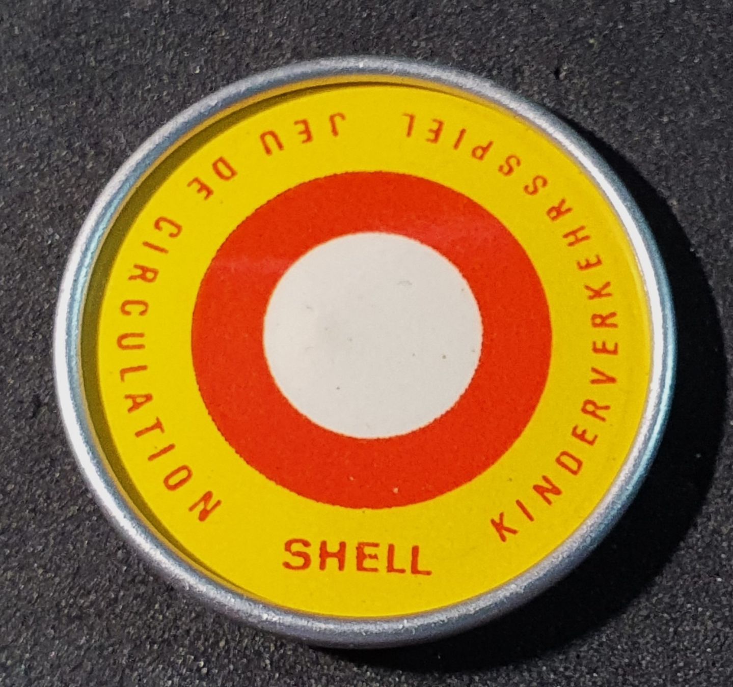 Plaketten & Abzeichen: GG023 - Brosche SHELL Kinderverkehrsspiel – Gebraucht aus Reinach BL von Boston-Verkauf