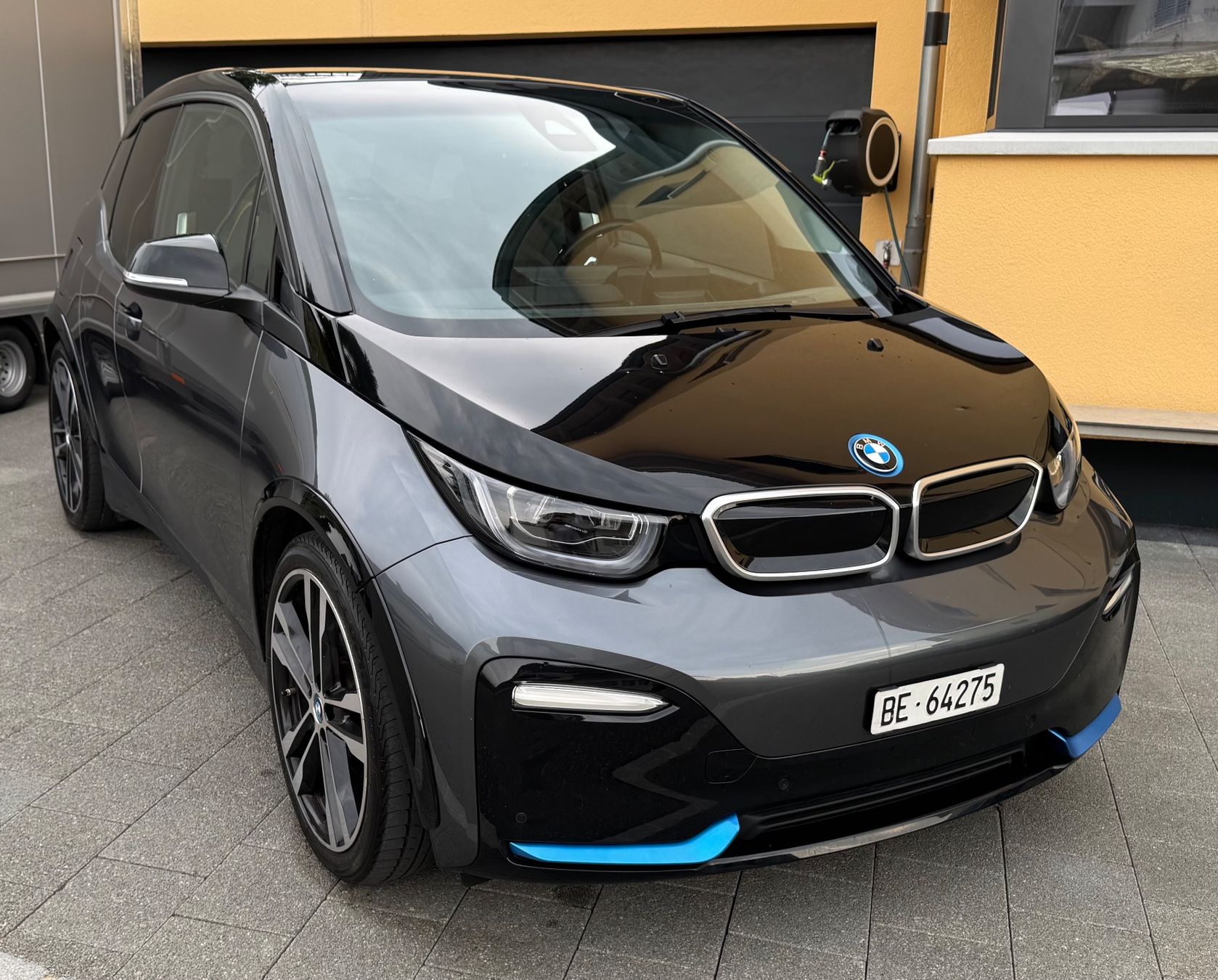 BMW Autos: BMW i3s 120Ah SoH 89% – D'occasion à Höfen b. Thun par Tradeseller