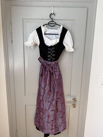 Festliches Dirndl Grösse 36