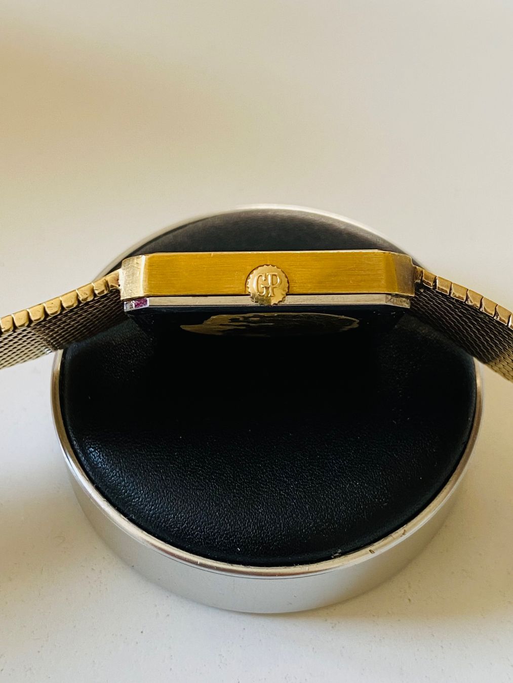 Girard-Perregaux Orologi: Girard Perregaux Tank full integrated strap - Full Set Rare – Usato da Küsnacht ZH venduto da Pedramy 5
