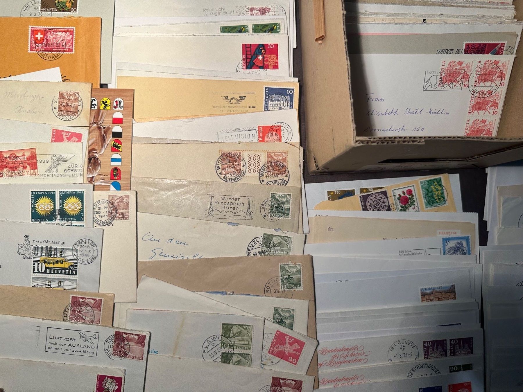 Tutti i francobolli: Grosse Sammlung Bedarfsbriefe Sonderbriefe FDC usw. – Usato da Stettfurt venduto da 2442 9